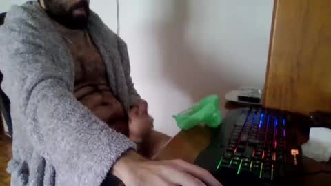 joaodias_18 online show from March 5, 3:07 pm