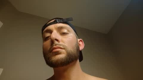 joe883555 online show from October 18, 12:37 am