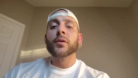 joe883555 online show from October 31, 9:29 pm