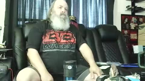 joeb2361 online show from December 22, 9:45 pm