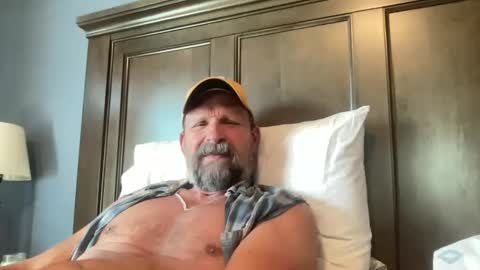 joestros online show from October 8, 8:24 pm