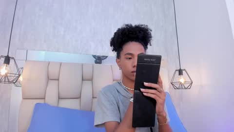 Johan  online show from October 9, 11:59 am