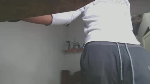 Snapshot of johantorres19 chatting on January 27, 1:19 pm johantorres19 online show from January 27, 1:19 pm