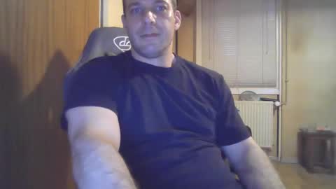 john1212124 online show from September 16, 12:44 am