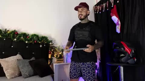 John  online show from November 29, 11:12 am