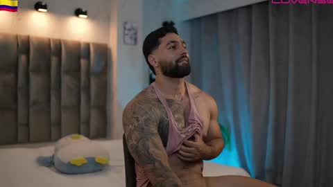 john online show from April 5, 10:28 pm