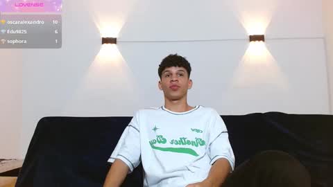 john_ssnow29 online show from September 25, 1:04 am