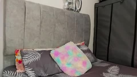 John Vichenso online show from December 3, 1:10 pm