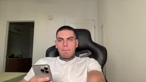 JAXX online show from October 13, 11:44 pm