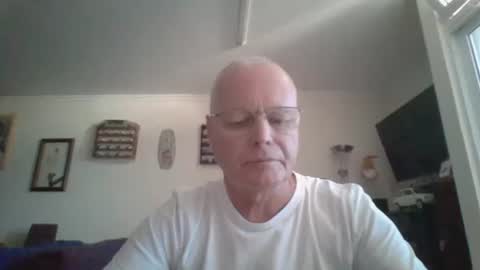Snapshot of johndesnudado chatting on September 28, 10:57 am johndesnudado online show from September 28, 10:57 am