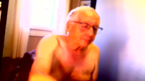 johnjohn6226 online show from January 18, 3:05 pm