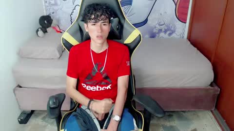 Snapshot of johnny_cagee chatting on January 21, 4:33 am johnny_cagee online show from January 21, 4:33 am