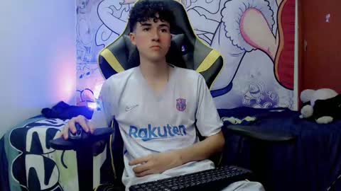 Snapshot of johnny_cagee chatting on December 15, 6:18 am johnny_cagee online show from December 15, 6:18 am