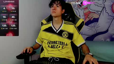 Snapshot of johnny_cagee chatting on February 18, 3:21 am johnny_cagee online show from February 18, 3:21 am