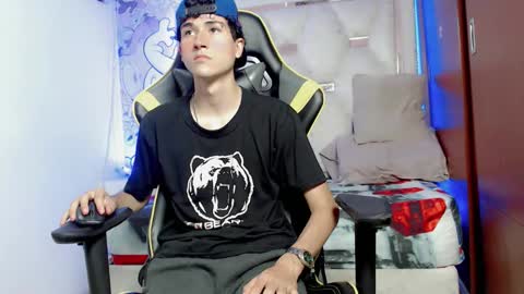 johnny_cagee online show from October 12, 5:56 am