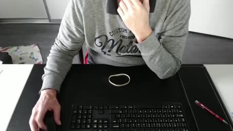 Snapshot of johnny_walker13 chatting on December 24, 12:44 pm Johnny Walker13 online show from December 24, 12:44 pm