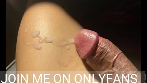 Snapshot of johnnyfun_xxx chatting on January 4, 4:23 am Johnnystrongarms online show from January 4, 4:23 am