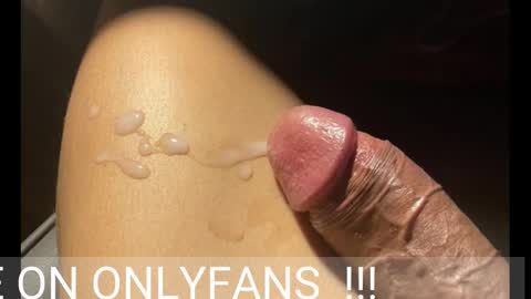 Snapshot of johnnyfun_xxx chatting on December 23, 12:14 am Johnnystrongarms online show from December 23, 12:14 am