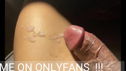 Snapshot of johnnyfun_xxx chatting on December 15, 1:24 am Johnnystrongarms online show from December 15, 1:24 am