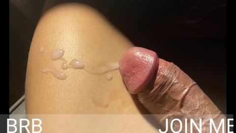 Snapshot of johnnyfun_xxx chatting on January 9, 2:11 am Johnnystrongarms online show from January 9, 2:11 am