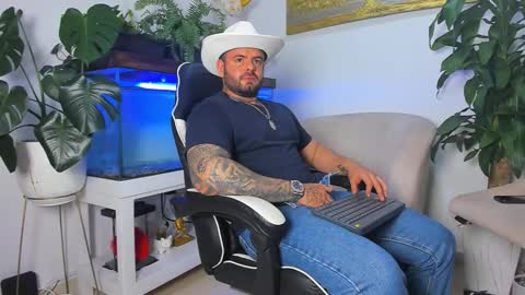 JOHNNY online show from March 1, 2:00 am