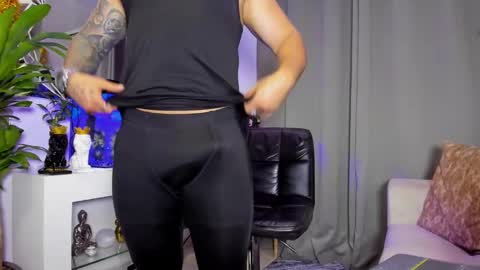 JOHNNY online show from December 6, 10:08 pm