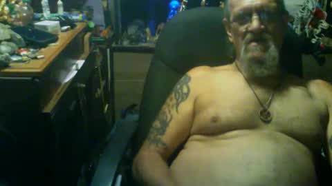 johnnyshung1 online show from October 18, 9:09 pm