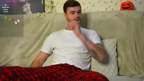 John online show from October 17, 8:07 am