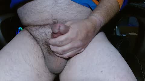 johnwilliam1226 online show from December 3, 9:34 pm