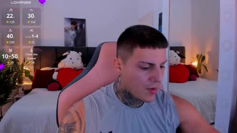 Johny online show from October 11, 7:51 pm