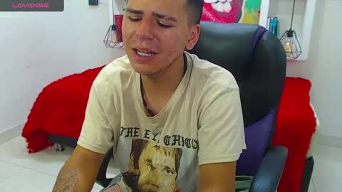 jokerbrad_1 online show from September 28, 7:23 pm