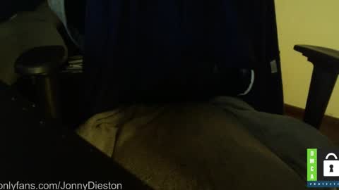 Snapshot of jonnydieston777 chatting on February 2, 3:43 am JonnyDieston online show from February 2, 3:43 am