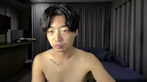 joon_kyu online show from September 8, 3:33 pm