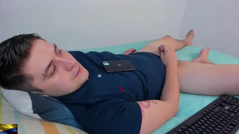Snapshot of jordan_di31 chatting on January 29, 10:48 am Jordn follow me on my soyjordanditri model account online show from January 29, 10:48 am