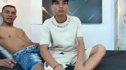 jordanandandrew online show from September 18, 7:49 pm