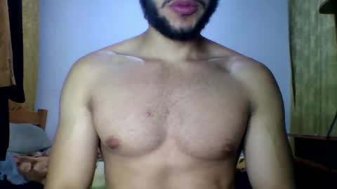 jorge906501 online show from May 17, 5:15 am