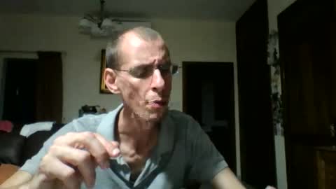 Snapshot of jos39a chatting on October 3, 6:24 pm jos39a online show from October 3, 6:24 pm