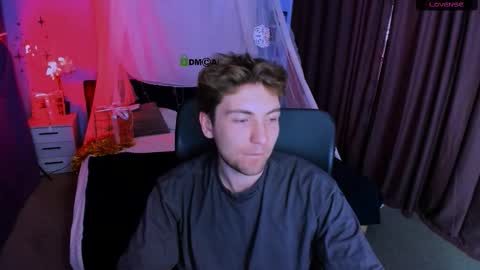 joseph_bear_ online show from January 6, 8:35 pm