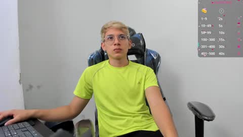 JOSEPH BROWN online show from December 12, 11:29 am