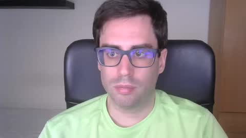 Snapshot of josevd chatting on September 30, 10:41 am Jose online show from September 30, 10:41 am