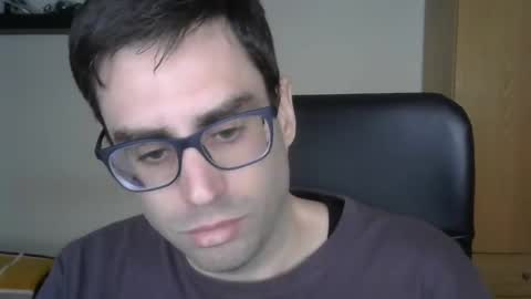 Snapshot of josevd chatting on February 27, 3:05 pm Jose online show from February 27, 3:05 pm