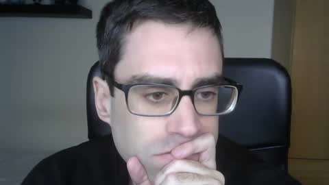 Snapshot of josevd chatting on January 26, 12:01 pm Jose online show from January 26, 12:01 pm