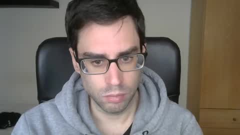 Snapshot of josevd chatting on December 20, 10:27 am Jose online show from December 20, 10:27 am