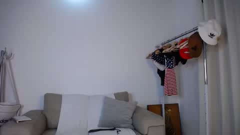 josezaens_ online show from November 1, 7:34 am