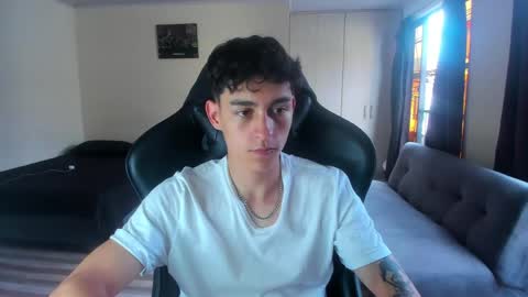 Josh online show from April 4, 9:34 pm