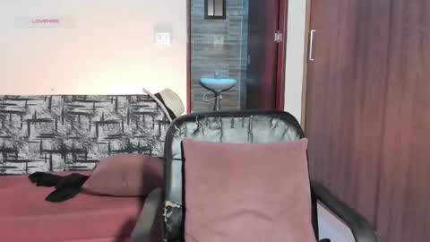 Im Jouliano online show from October 18, 10:15 pm