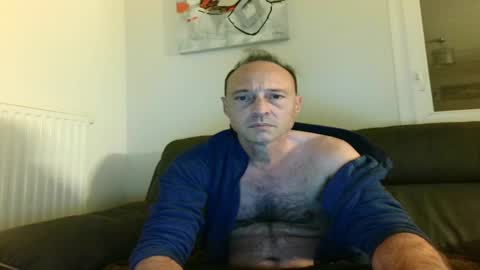 Snapshot of jpf421 chatting on December 27, 6:42 pm exhib248 online show from December 27, 6:42 pm