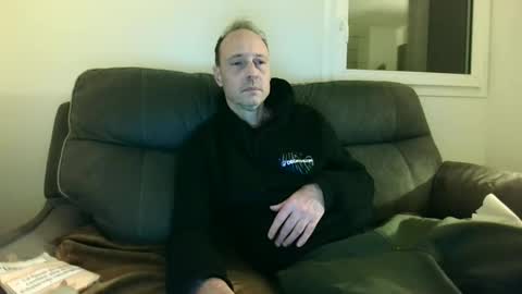 Snapshot of jpf421 chatting on March 8, 6:46 pm exhib248 online show from March 8, 6:46 pm