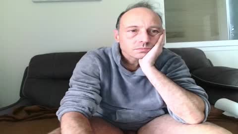 Snapshot of jpf421 chatting on January 26, 2:19 pm exhib248 online show from January 26, 2:19 pm