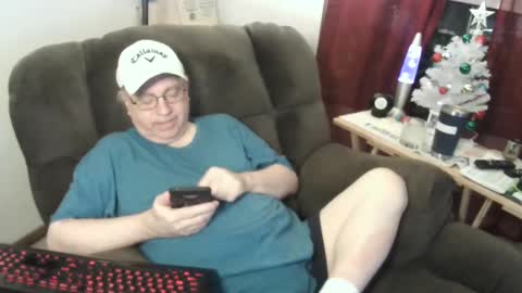 Snapshot of jpmel99 chatting on December 24, 2:54 am jpmel99 online show from December 24, 2:54 am